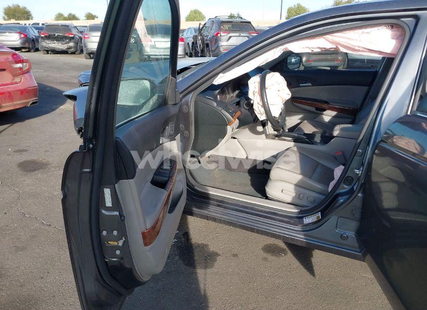 Photo 5 of 2011 Honda Accord 3.5 EX-L (VIN 1HGCP3F87BA026696)