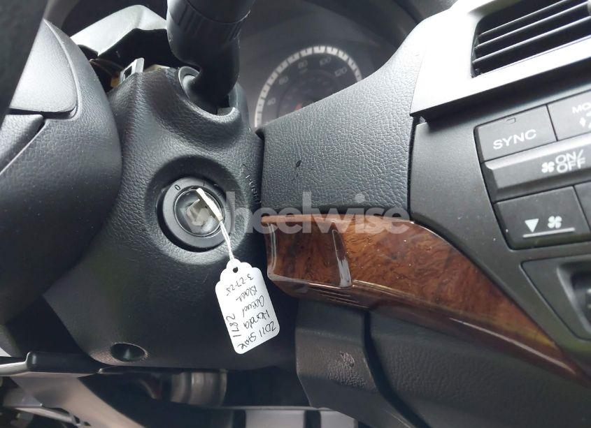 Photo 11 of 2011 Honda Accord 3.5 EX-L (VIN 1HGCP3F87BA032871)