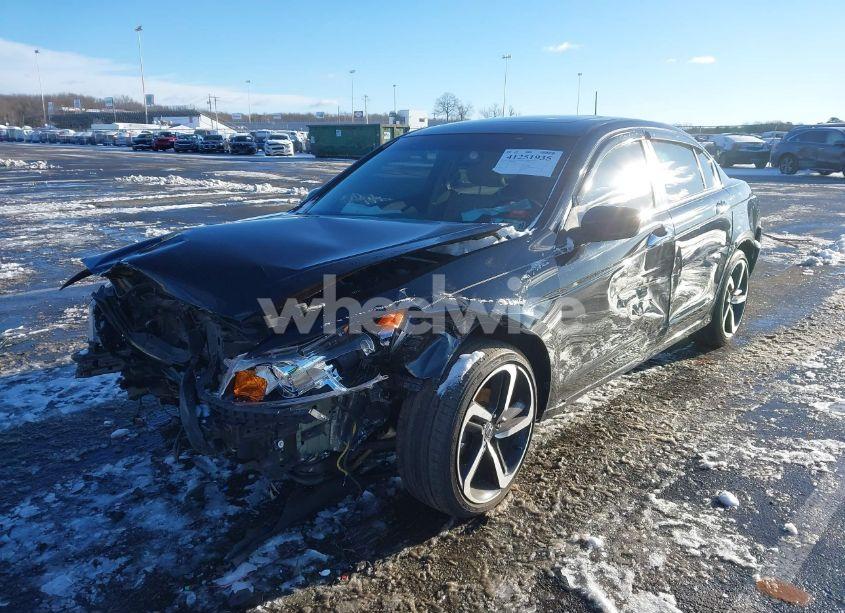 Photo 2 of 2012 Honda Accord 3.5 EX-L (VIN 1HGCP3F87CA028241)