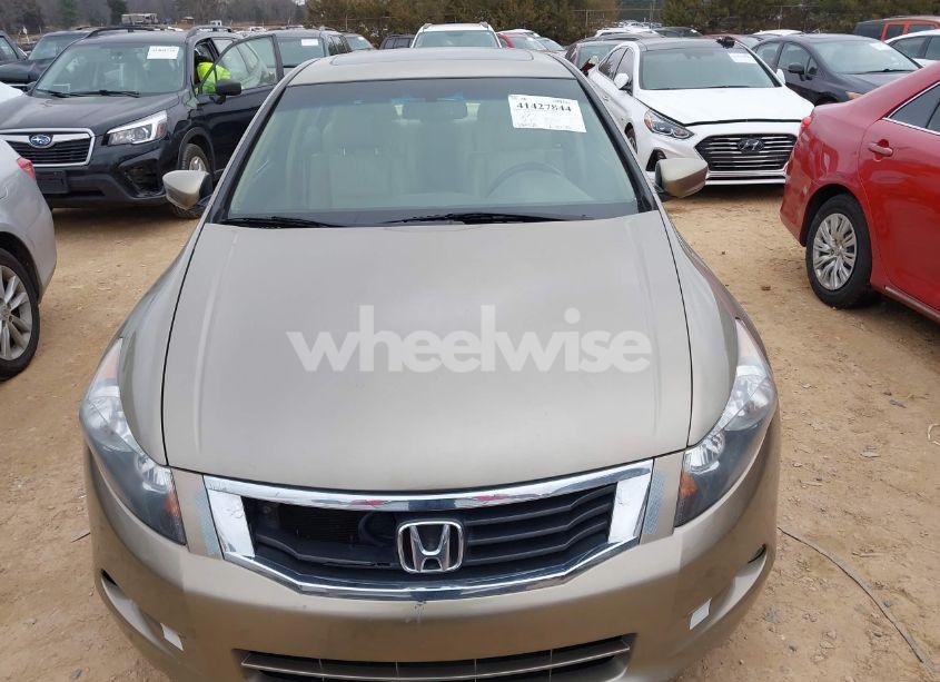 Photo 12 of 2010 Honda Accord 3.5 EX-L (VIN 1HGCP3F88AA004690)