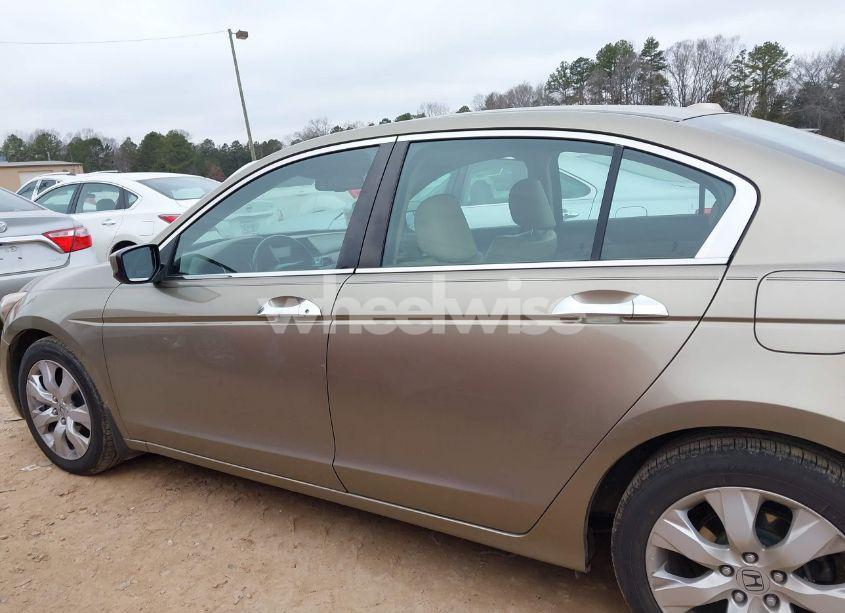 Photo 14 of 2010 Honda Accord 3.5 EX-L (VIN 1HGCP3F88AA004690)