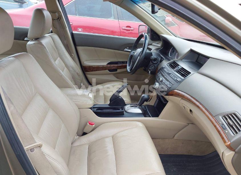 Photo 5 of 2010 Honda Accord 3.5 EX-L (VIN 1HGCP3F88AA004690)