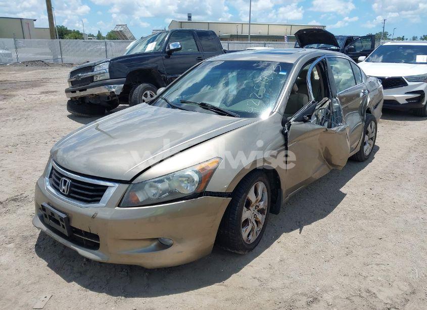 Photo 2 of 2010 Honda Accord 3.5 EX-L (VIN 1HGCP3F88AA007606)