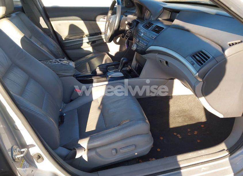 Photo 5 of 2010 Honda Accord 3.5 EX-L (VIN 1HGCP3F88AA013616)