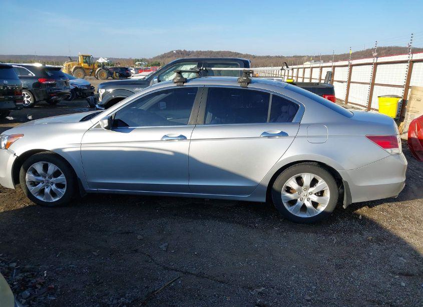 Photo 14 of 2010 Honda Accord 3.5 EX-L (VIN 1HGCP3F88AA024762)