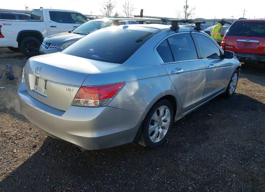Photo 4 of 2010 Honda Accord 3.5 EX-L (VIN 1HGCP3F88AA024762)