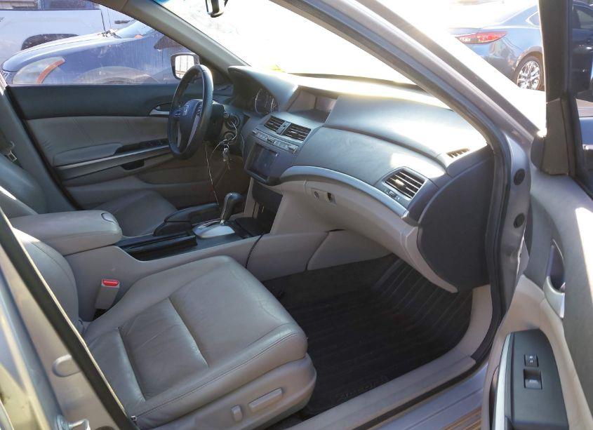 Photo 5 of 2010 Honda Accord 3.5 EX-L (VIN 1HGCP3F88AA024762)