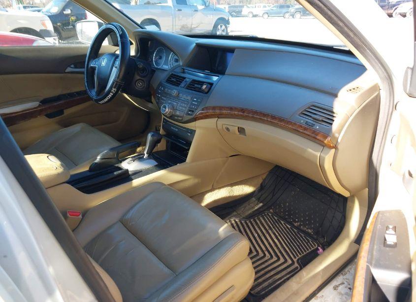 Photo 5 of 2010 Honda Accord 3.5 EX-L (VIN 1HGCP3F88AA027936)
