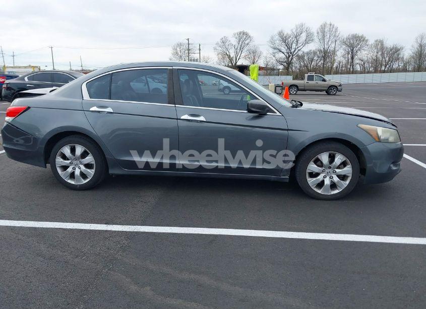 Photo 13 of 2010 Honda Accord 3.5 EX-L (VIN 1HGCP3F88AA028844)