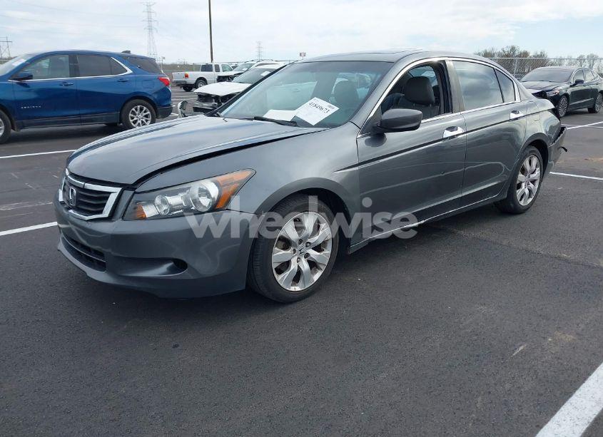 Photo 2 of 2010 Honda Accord 3.5 EX-L (VIN 1HGCP3F88AA028844)