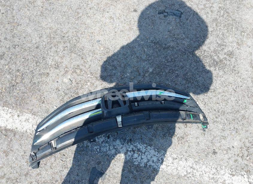 Photo 12 of 2011 Honda Accord 3.5 EX-L (VIN 1HGCP3F88BA012399)