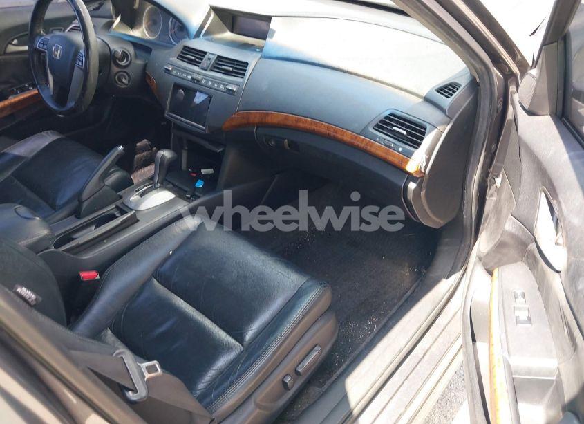 Photo 5 of 2011 Honda Accord 3.5 EX-L (VIN 1HGCP3F88BA012399)