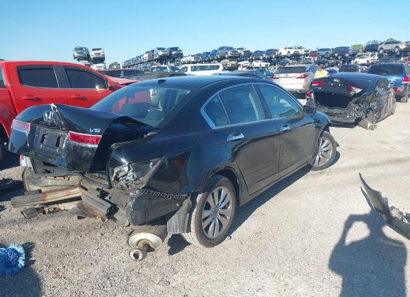 Photo 4 of 2011 Honda Accord 3.5 EX-L (VIN 1HGCP3F88BA013990)