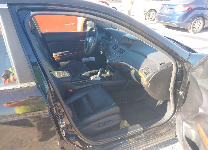 Photo 5 of 2011 Honda Accord 3.5 EX-L (VIN 1HGCP3F88BA013990)