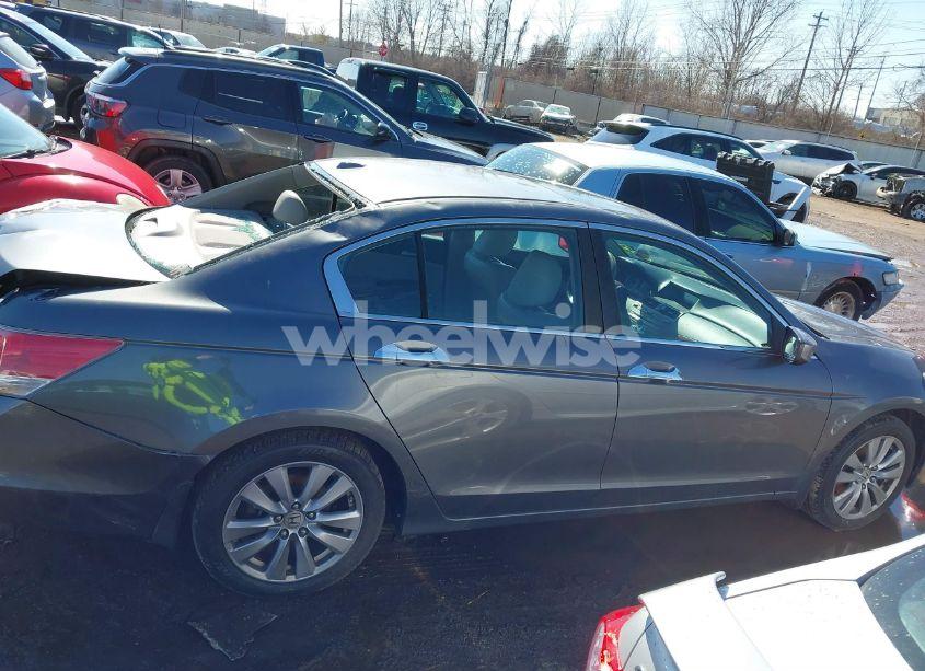 Photo 13 of 2011 Honda Accord 3.5 EX-L (VIN 1HGCP3F88BA015285)