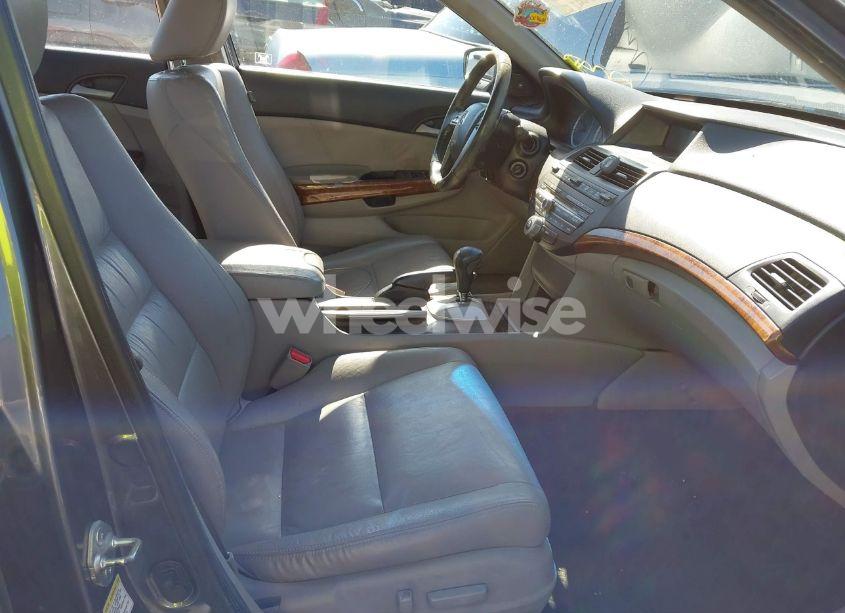 Photo 5 of 2011 Honda Accord 3.5 EX-L (VIN 1HGCP3F88BA015285)