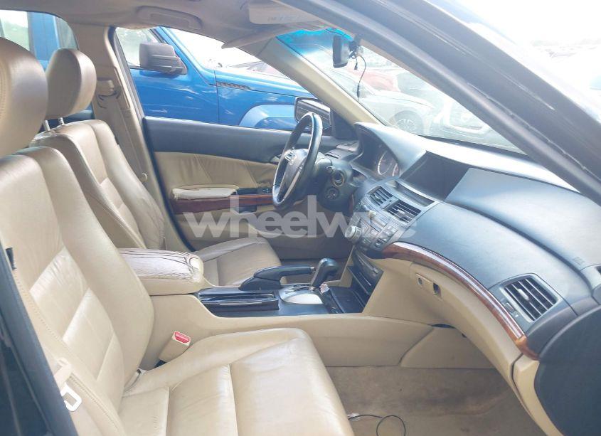 Photo 5 of 2012 Honda Accord 3.5 EX-L (VIN 1HGCP3F88CA015983)