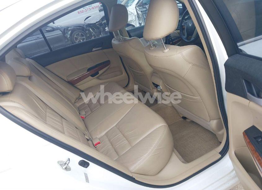 Photo 8 of 2012 Honda Accord 3.5 EX-L (VIN 1HGCP3F88CA024053)