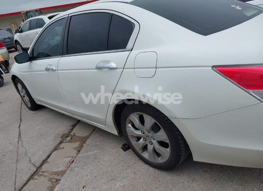 Photo 14 of 2010 Honda Accord 3.5 EX-L (VIN 1HGCP3F89AA006691)