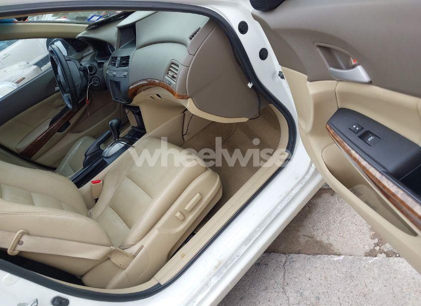 Photo 5 of 2010 Honda Accord 3.5 EX-L (VIN 1HGCP3F89AA006691)