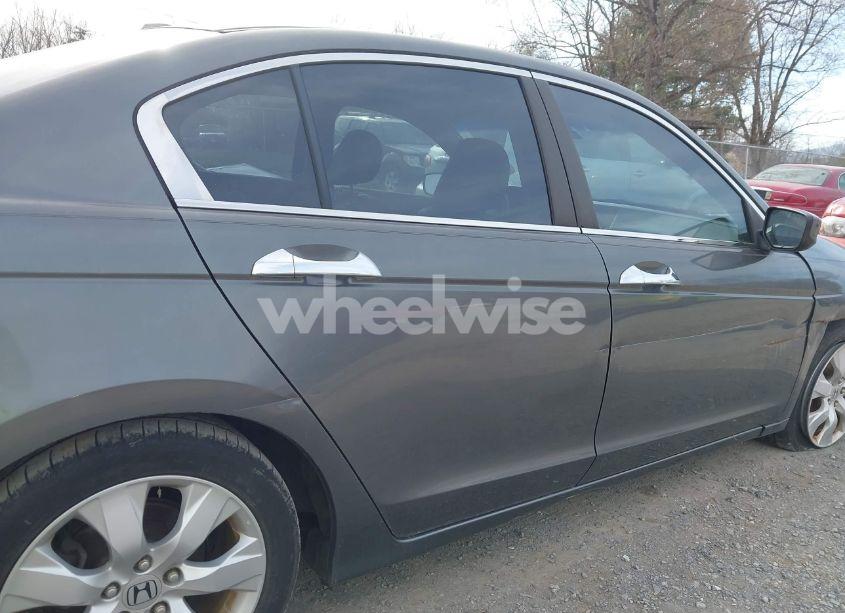 Photo 18 of 2010 Honda Accord 3.5 EX-L (VIN 1HGCP3F89AA012460)