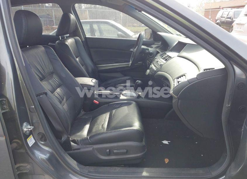 Photo 5 of 2010 Honda Accord 3.5 EX-L (VIN 1HGCP3F89AA012460)