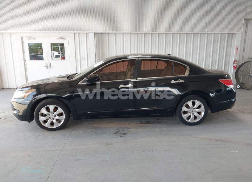 Photo 14 of 2010 Honda Accord 3.5 EX-L (VIN 1HGCP3F89AA018243)