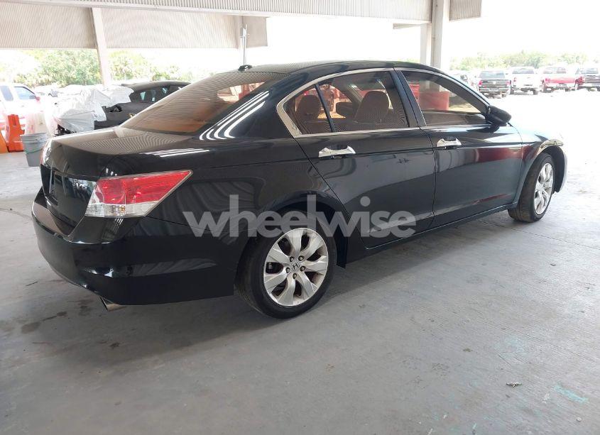 Photo 4 of 2010 Honda Accord 3.5 EX-L (VIN 1HGCP3F89AA018243)