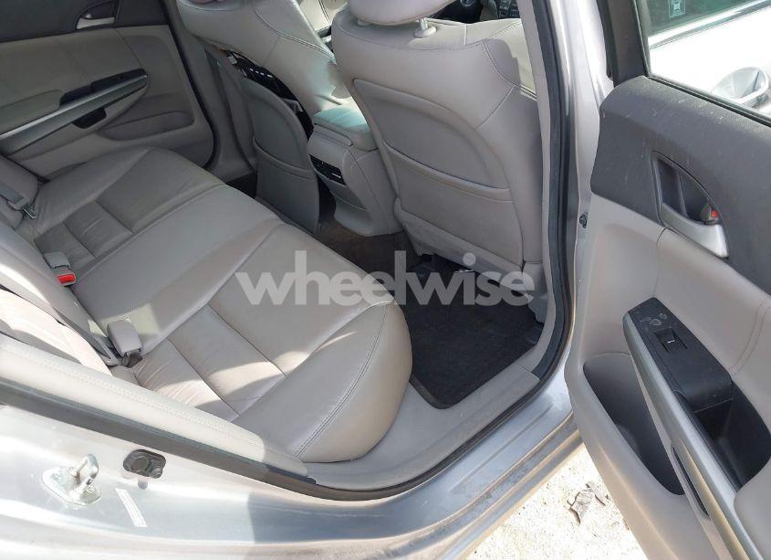 Photo 8 of 2010 Honda Accord 3.5 EX-L (VIN 1HGCP3F89AA019392)