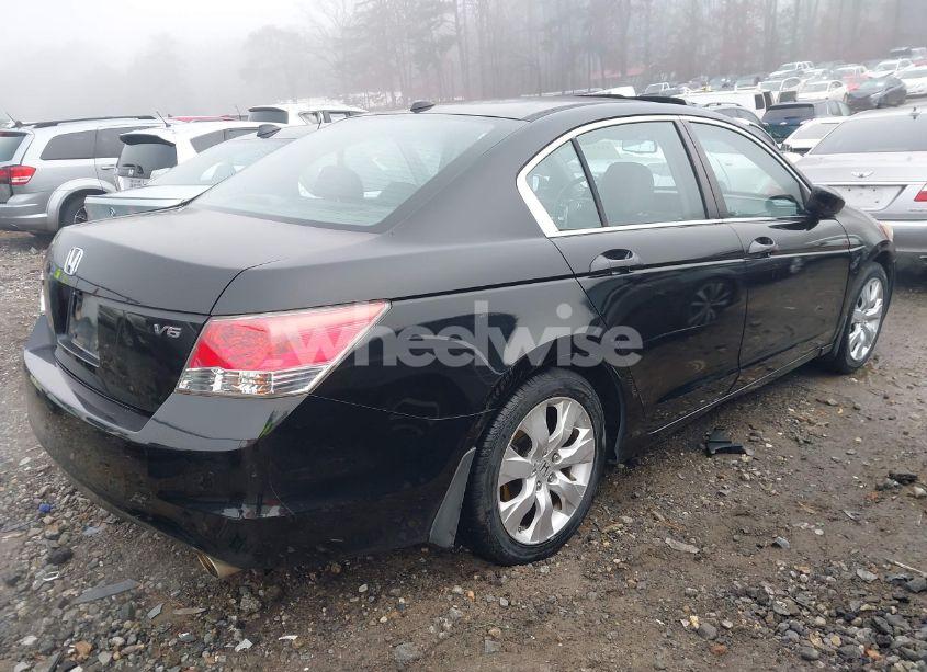 Photo 4 of 2010 Honda Accord 3.5 EX-L (VIN 1HGCP3F89AA029243)