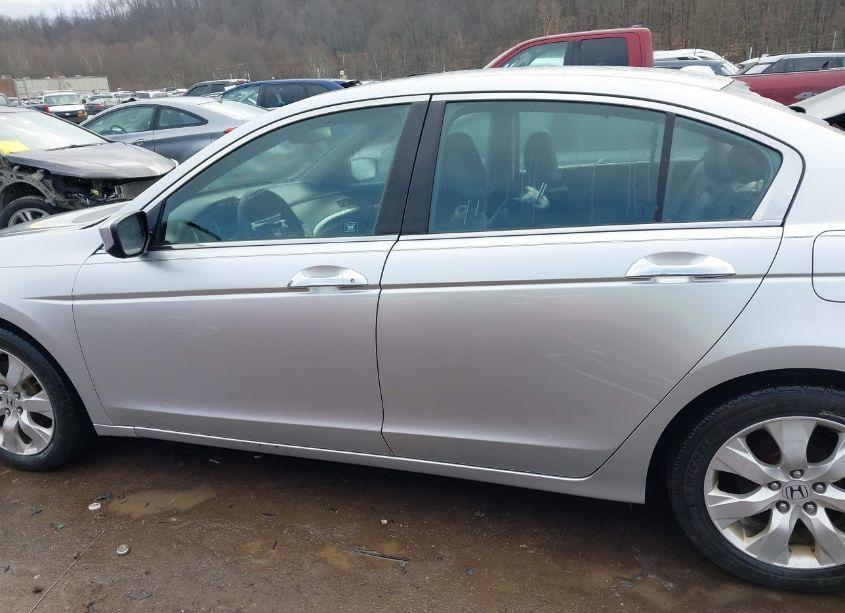 Photo 14 of 2010 Honda Accord 3.5 EX-L (VIN 1HGCP3F89AA030084)