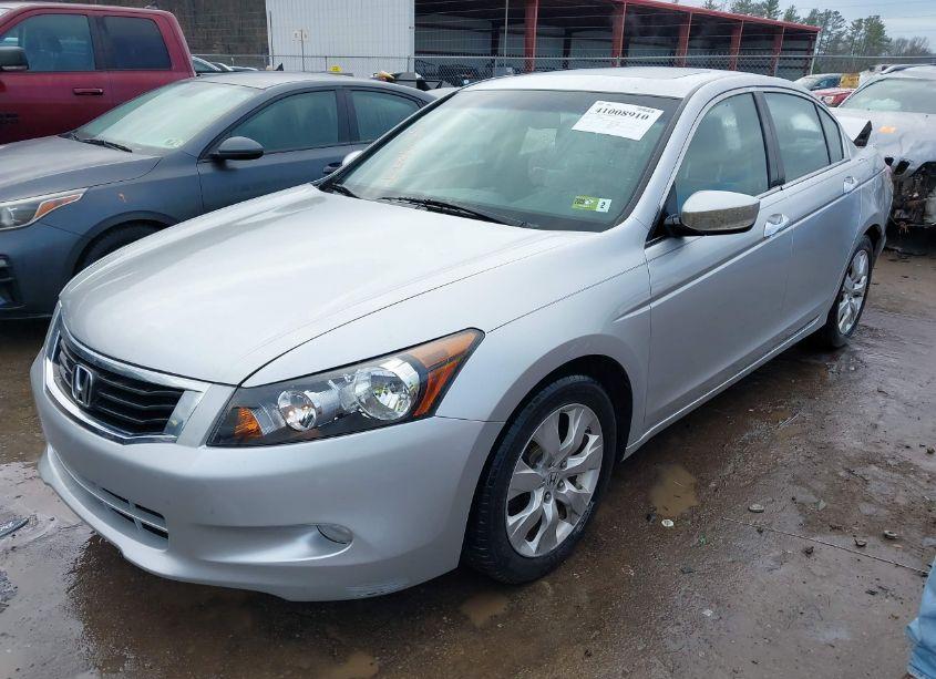 Photo 2 of 2010 Honda Accord 3.5 EX-L (VIN 1HGCP3F89AA030084)