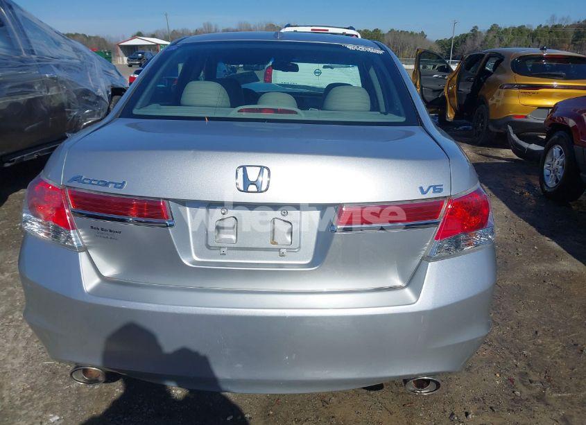 Photo 16 of 2011 Honda Accord 3.5 EX-L (VIN 1HGCP3F89BA001539)