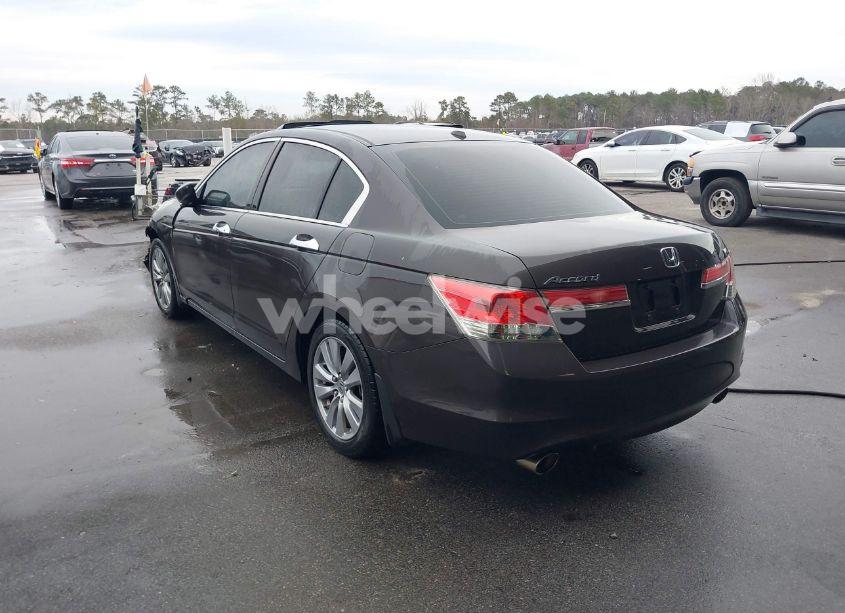 Photo 3 of 2011 Honda Accord 3.5 EX-L (VIN 1HGCP3F89BA004943)