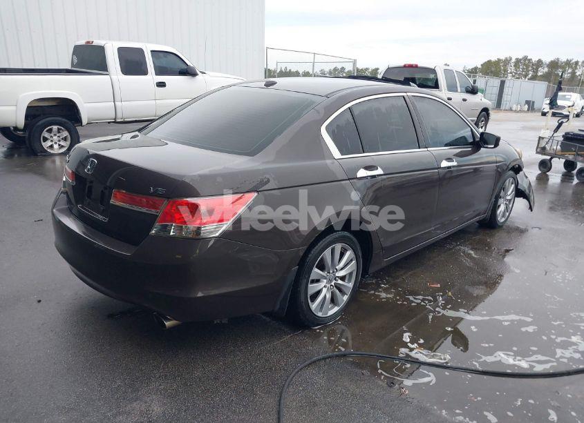 Photo 4 of 2011 Honda Accord 3.5 EX-L (VIN 1HGCP3F89BA004943)