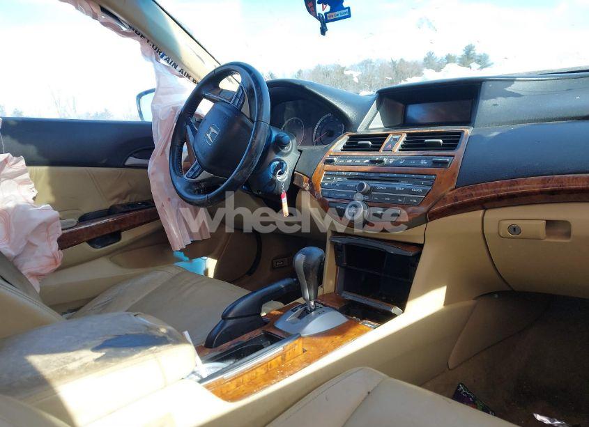 Photo 5 of 2011 Honda Accord 3.5 EX-L (VIN 1HGCP3F89BA006563)