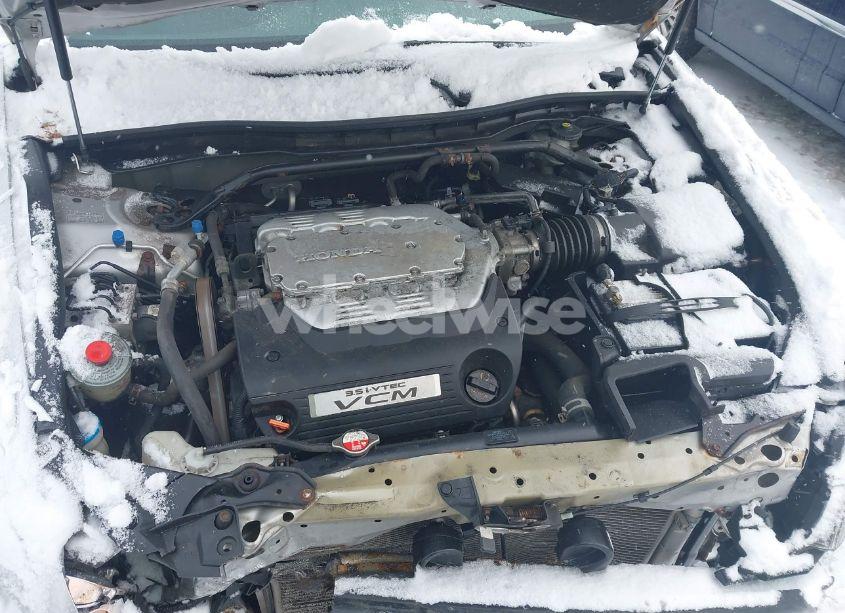 Photo 10 of 2011 Honda Accord 3.5 EX-L (VIN 1HGCP3F89BA008832)