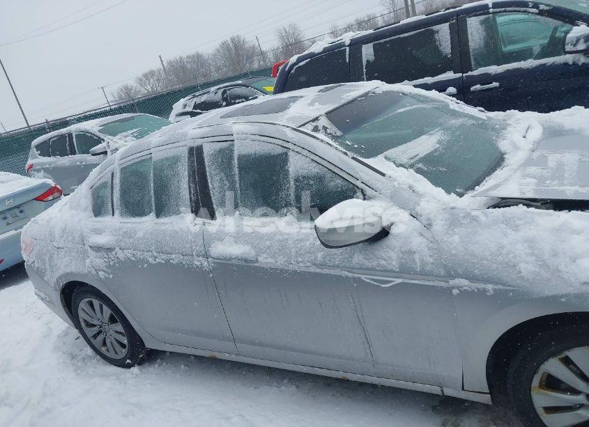 Photo 14 of 2011 Honda Accord 3.5 EX-L (VIN 1HGCP3F89BA008832)