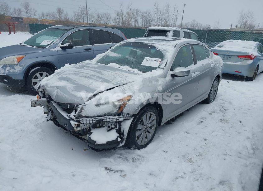 Photo 2 of 2011 Honda Accord 3.5 EX-L (VIN 1HGCP3F89BA008832)