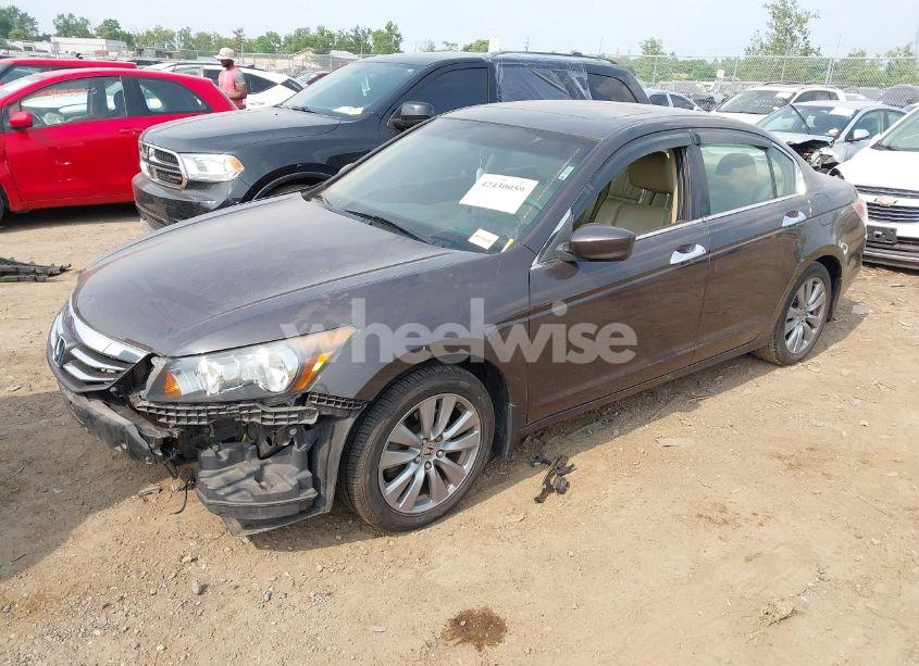 Photo 2 of 2011 Honda Accord 3.5 EX-L (VIN 1HGCP3F89BA021080)