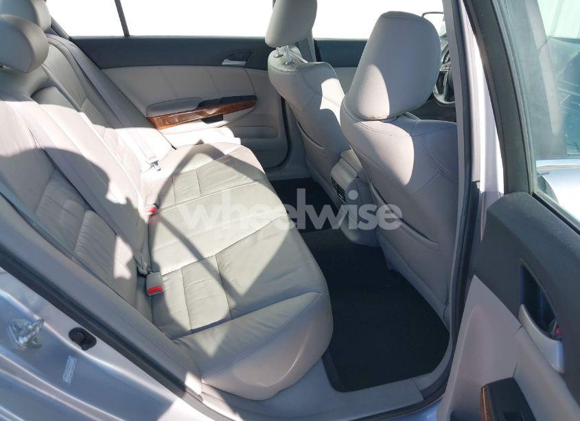 Photo 8 of 2011 Honda Accord 3.5 EX-L (VIN 1HGCP3F89BA029129)