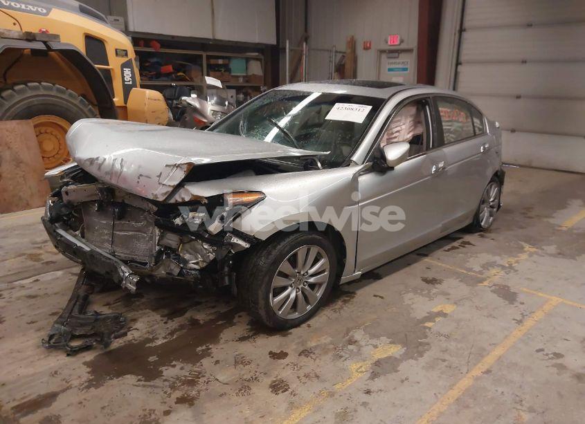 Photo 2 of 2012 Honda Accord 3.5 EX-L (VIN 1HGCP3F89CA028306)