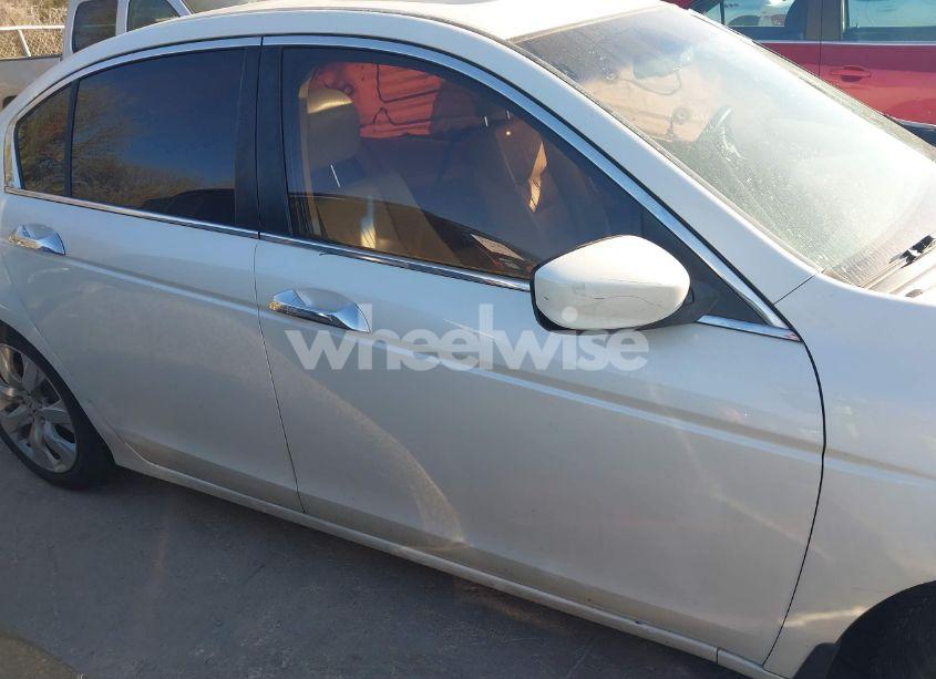 Photo 13 of 2010 Honda Accord 3.5 EX-L (VIN 1HGCP3F8XAA005100)