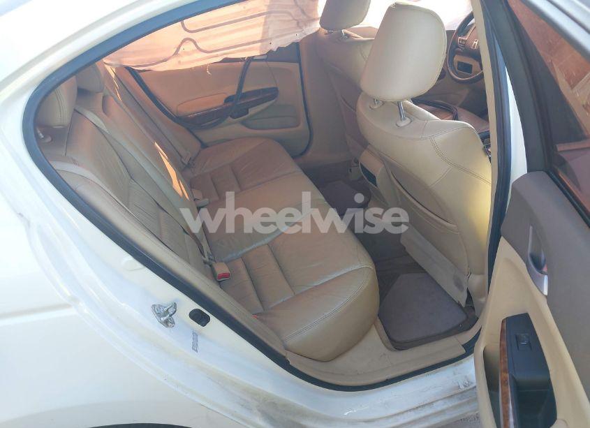 Photo 8 of 2010 Honda Accord 3.5 EX-L (VIN 1HGCP3F8XAA005100)