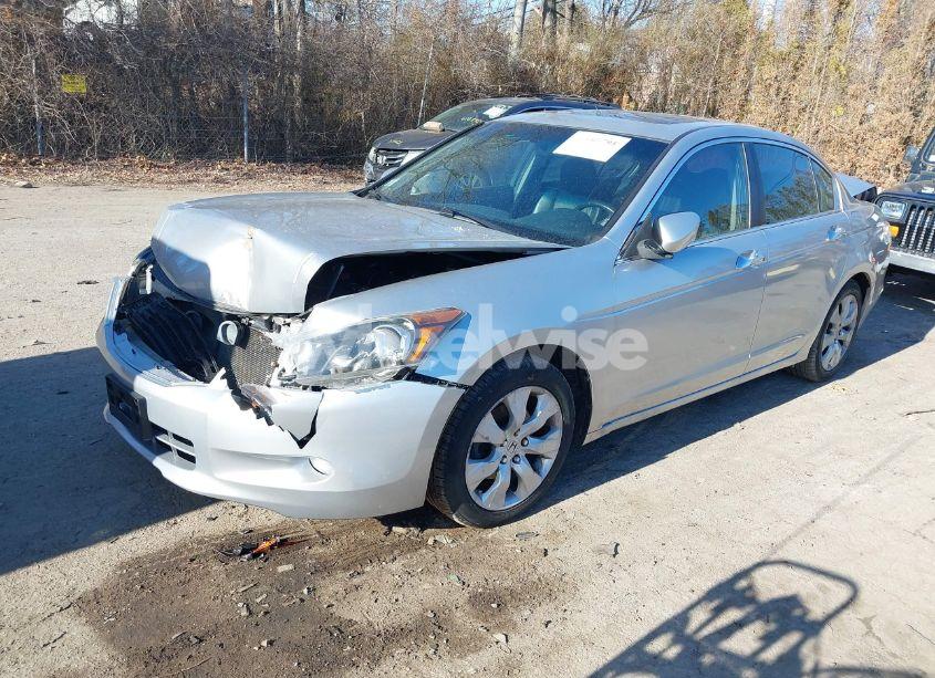 Photo 2 of 2010 Honda Accord 3.5 EX-L (VIN 1HGCP3F8XAA005405)