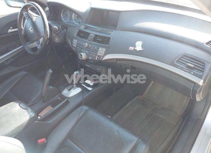 Photo 5 of 2010 Honda Accord 3.5 EX-L (VIN 1HGCP3F8XAA005405)