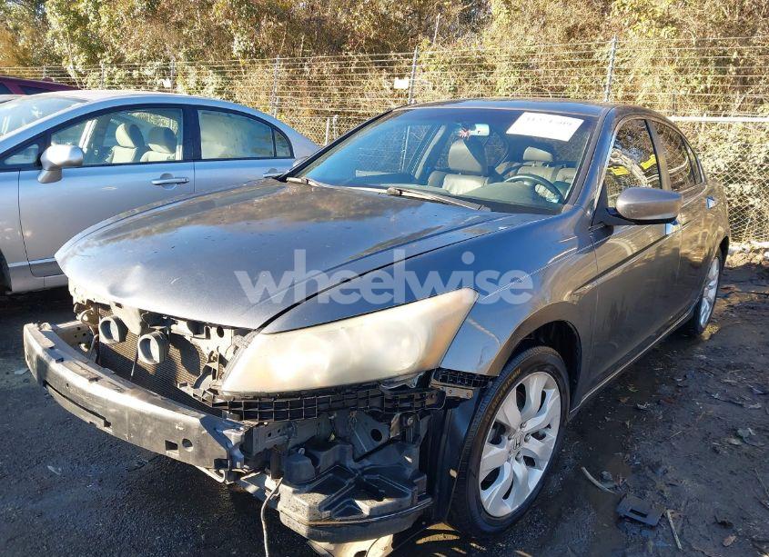 Photo 2 of 2010 Honda Accord 3.5 EX-L (VIN 1HGCP3F8XAA027131)