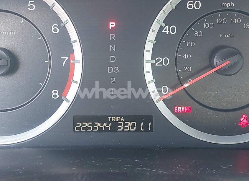 Photo 15 of 2011 Honda Accord 3.5 EX-L (VIN 1HGCP3F8XBA013327)