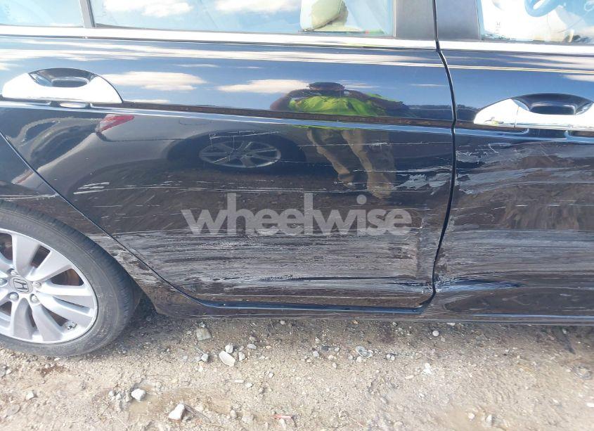 Photo 17 of 2011 Honda Accord 3.5 EX-L (VIN 1HGCP3F8XBA013327)