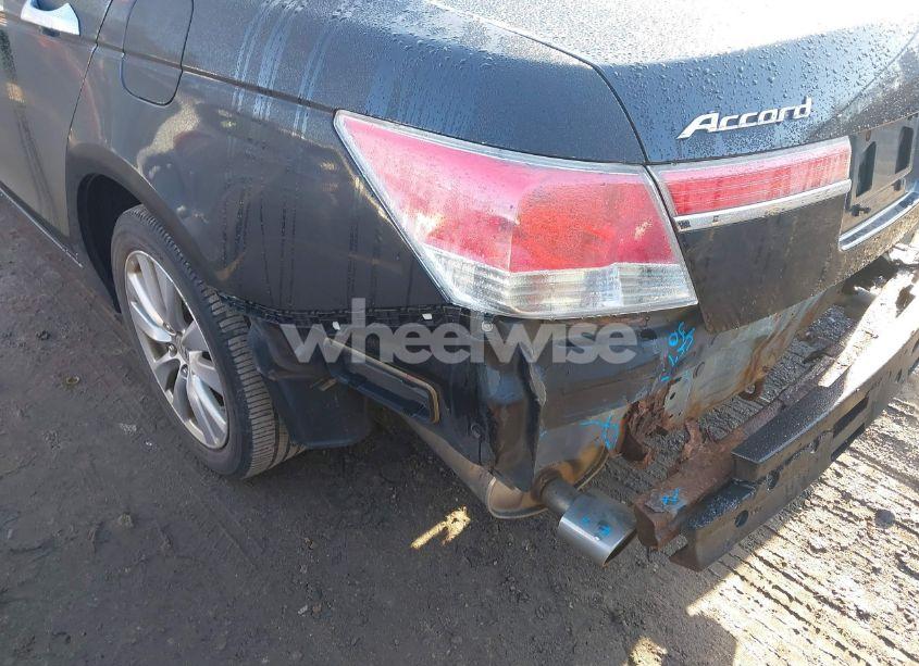 Photo 18 of 2011 Honda Accord 3.5 EX-L (VIN 1HGCP3F8XBA013733)